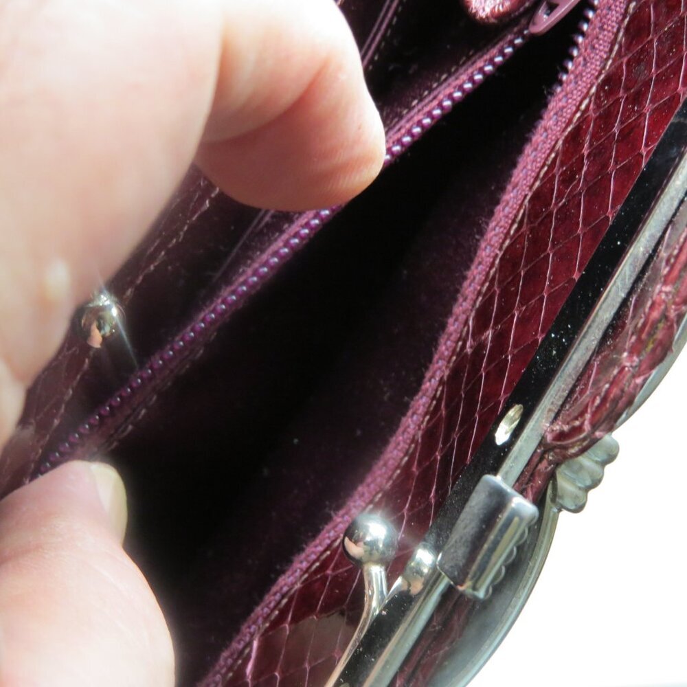 Judith Leiber python clutch bag - Picture 11 of 11